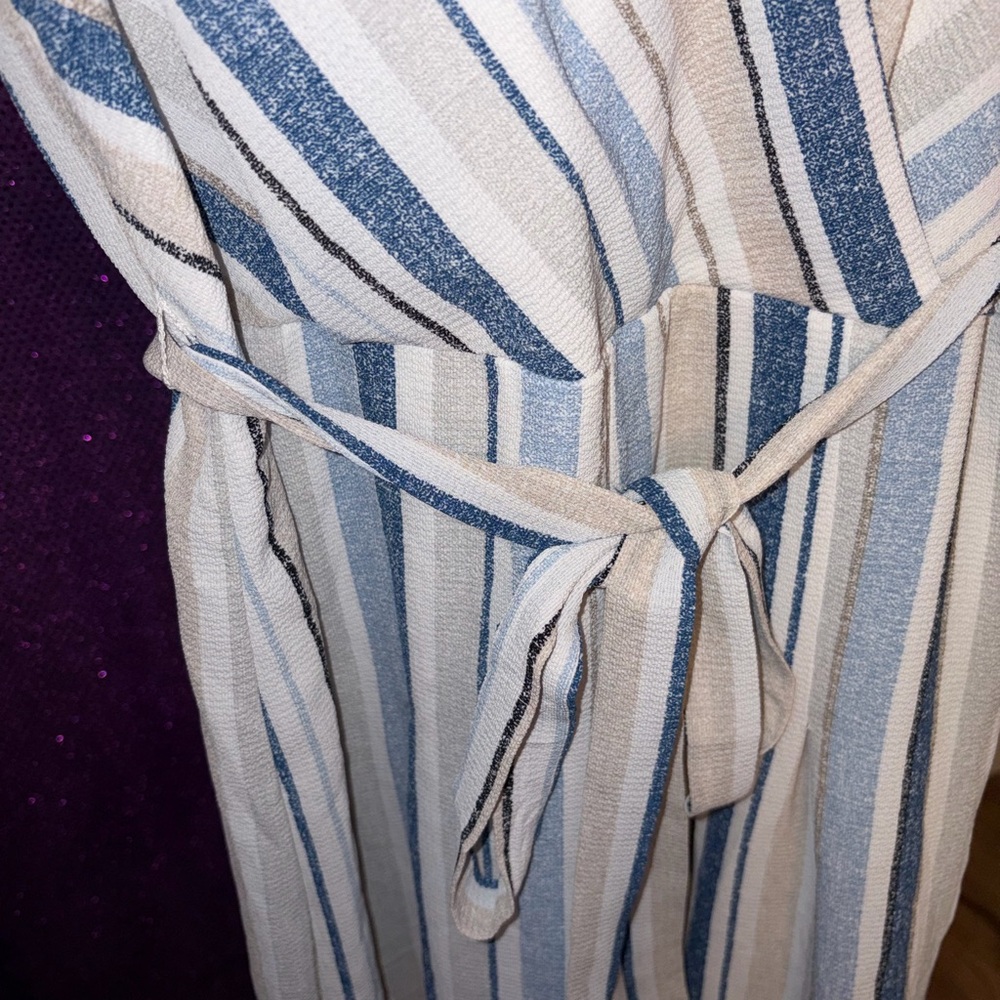 NWT Francesca’s Blue White Striped Wrap Jumpsuit XL Boutique - Picture 5 of 12